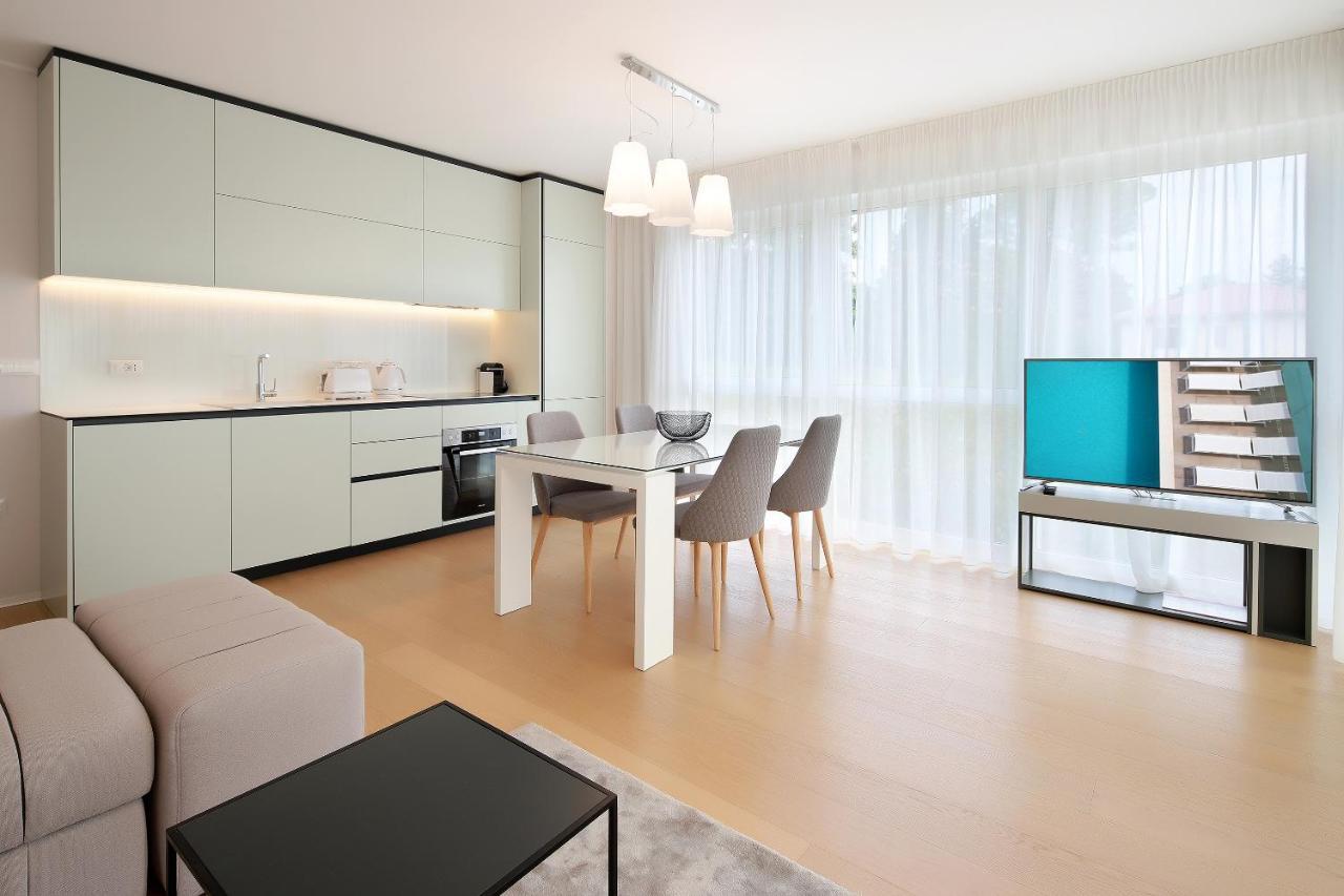 New Apartment With Swimming Pool Near The Beach Icici Bagian luar foto