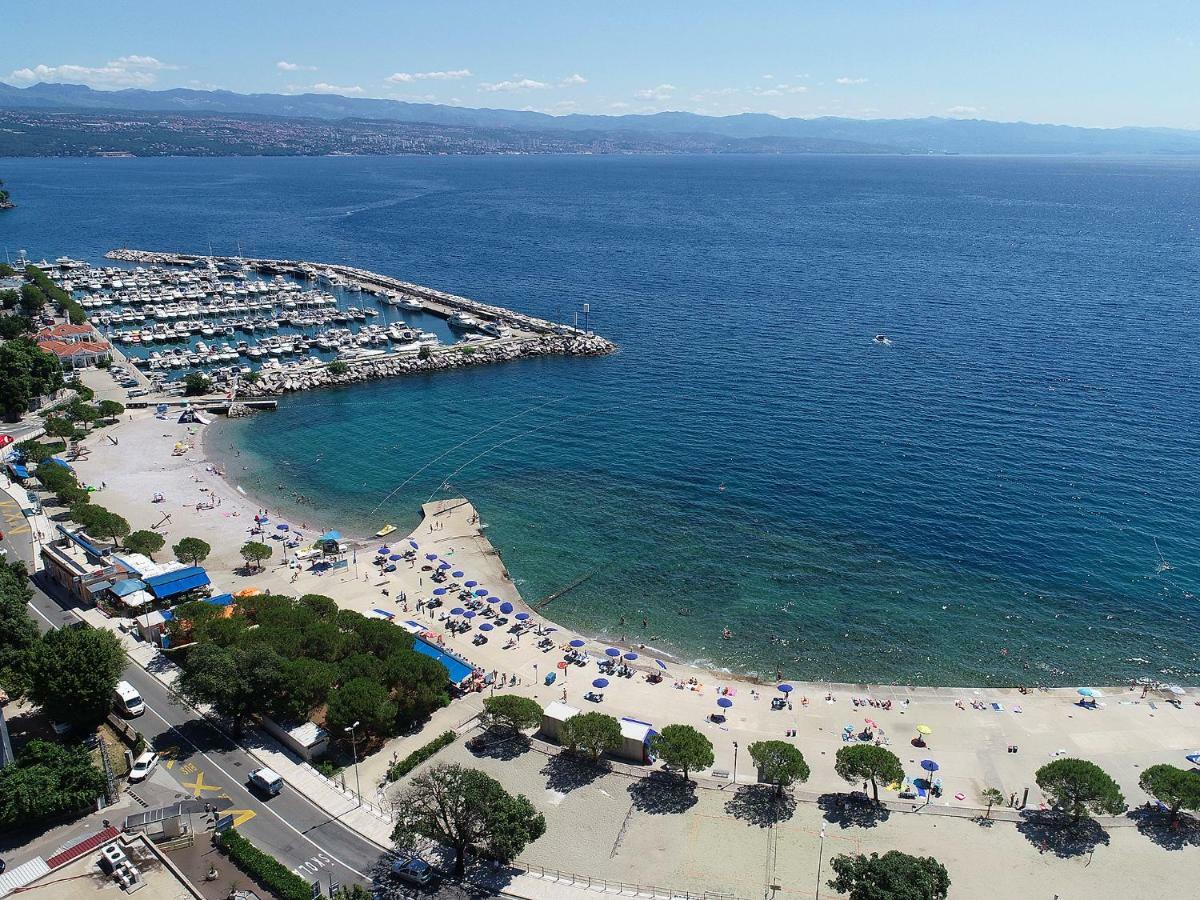 New Apartment With Swimming Pool Near The Beach Icici Bagian luar foto